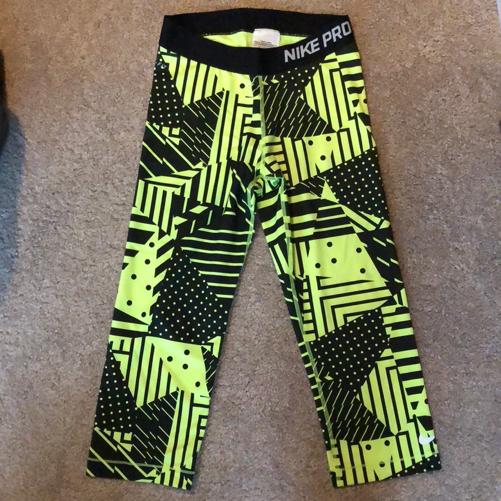Nike Pro Capris